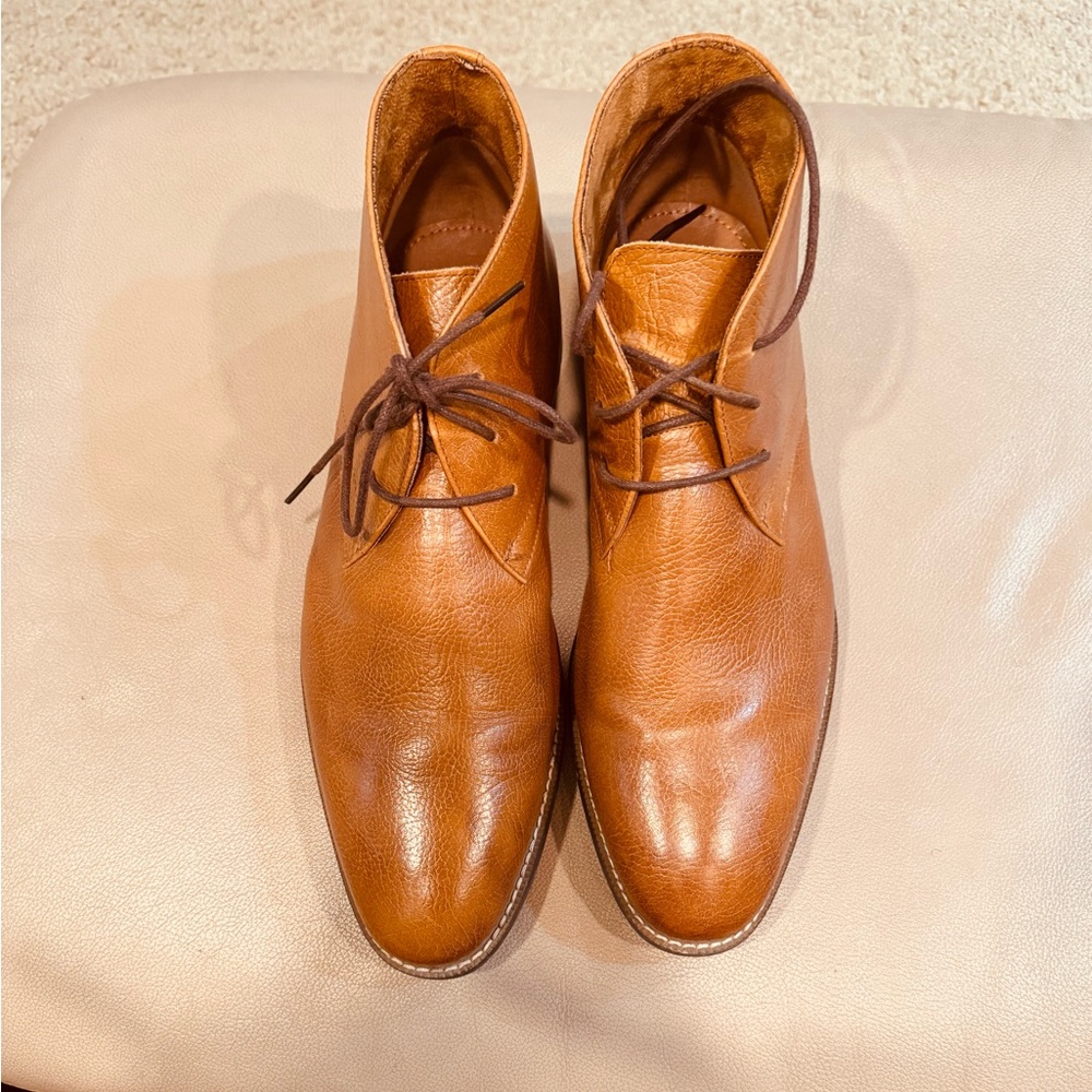 Classic Brown Chukka Boots with Polished Leather